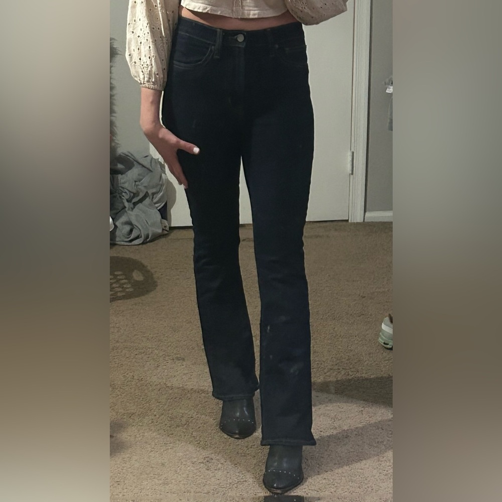 Gap high rise 70’s flare bottom jeans size 26 dark wash